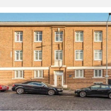 2 Bedroom Apartment In Kidderminster Exterior photo