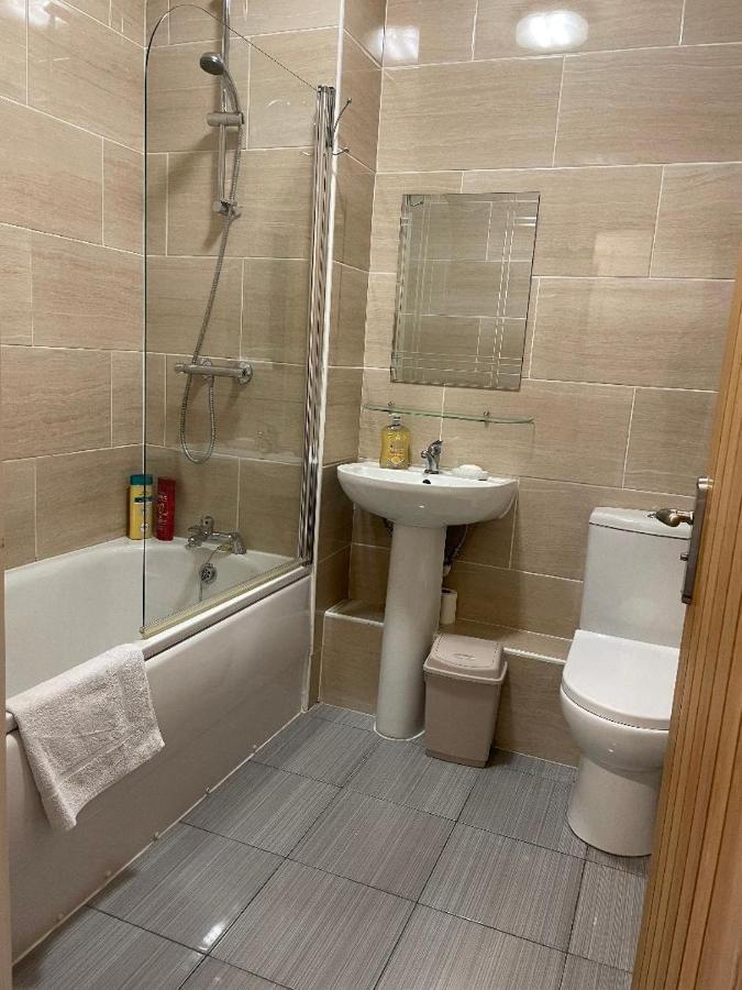2 Bedroom Apartment In Kidderminster Exterior photo